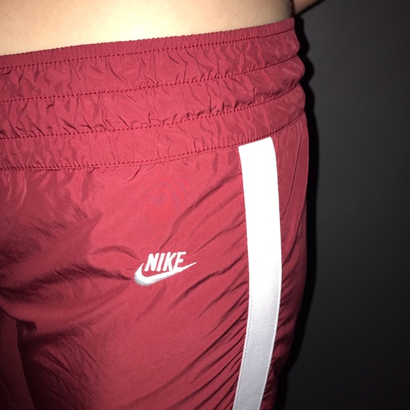 Nike Swishy Pants - Picture 2 of 5